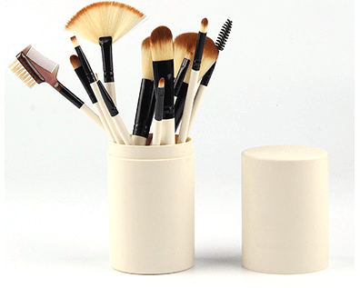 Conjunto de 12 pincéis de maquiagem: blush, sombra, cílios e iluminador. - Shopp Brasil