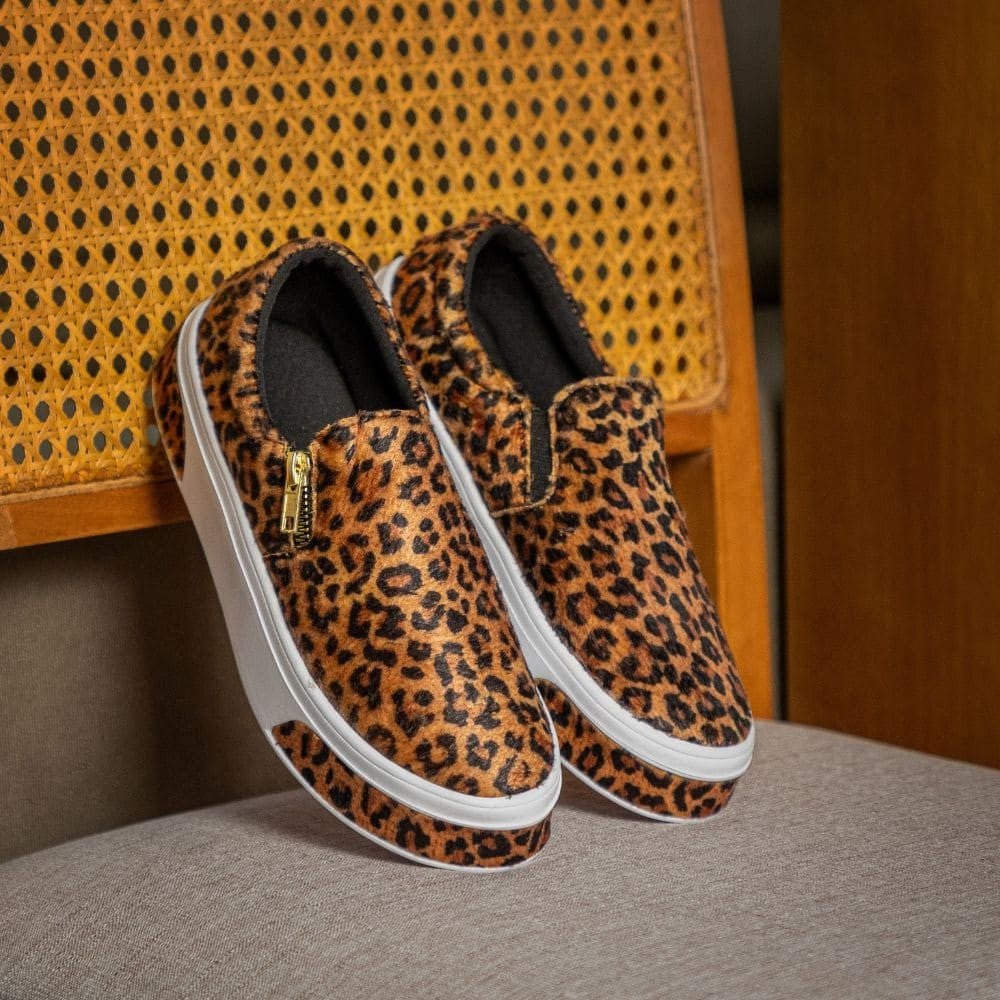 Sapato Camurça Feminino GuGi Com Sola Reta. - Shopp Brasil
