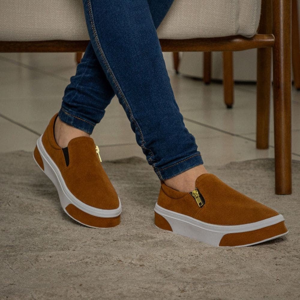 Sapato Camurça Feminino GuGi Com Sola Reta. - Shopp Brasil